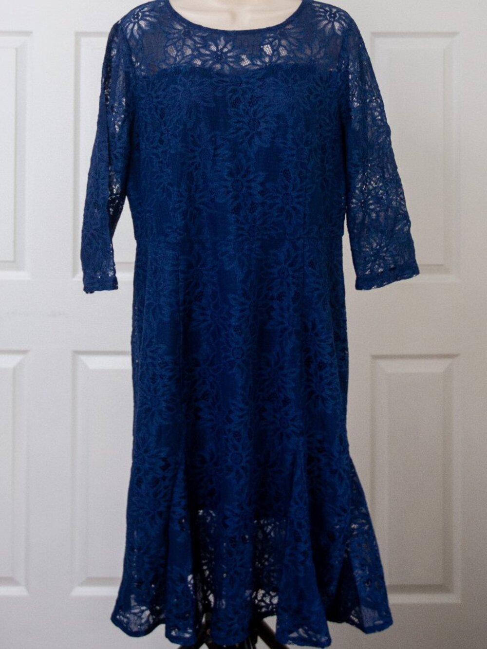 Deep Blue Floral Lace Midi Dress